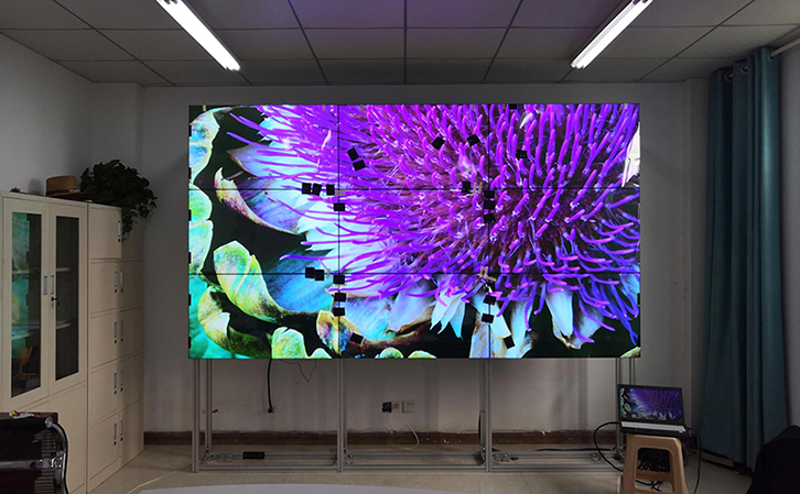 液晶拼接屏的歷史發展：從小尺寸到大尺寸，從低分辨率到高分辨率
